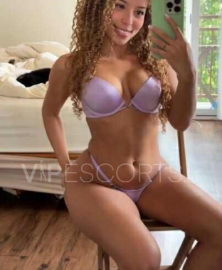 Escort EMELY in Kantonsstrasse, 7302 Landquart, Suiça